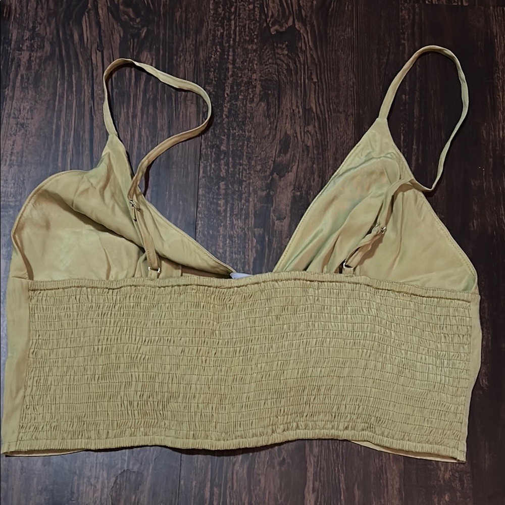 Green Ruched Crop Top - Picture 2 of 2